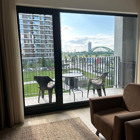 Luxury Waterfront View - BW Apartment River View ベオグラード エクステリア 写真